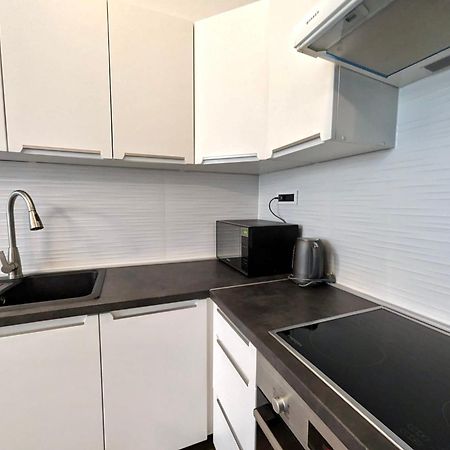 Fantabulous Downtown Abode W King Bed, 65" Tv, Washer And Tumble Dryer Zágráb Kültér fotó