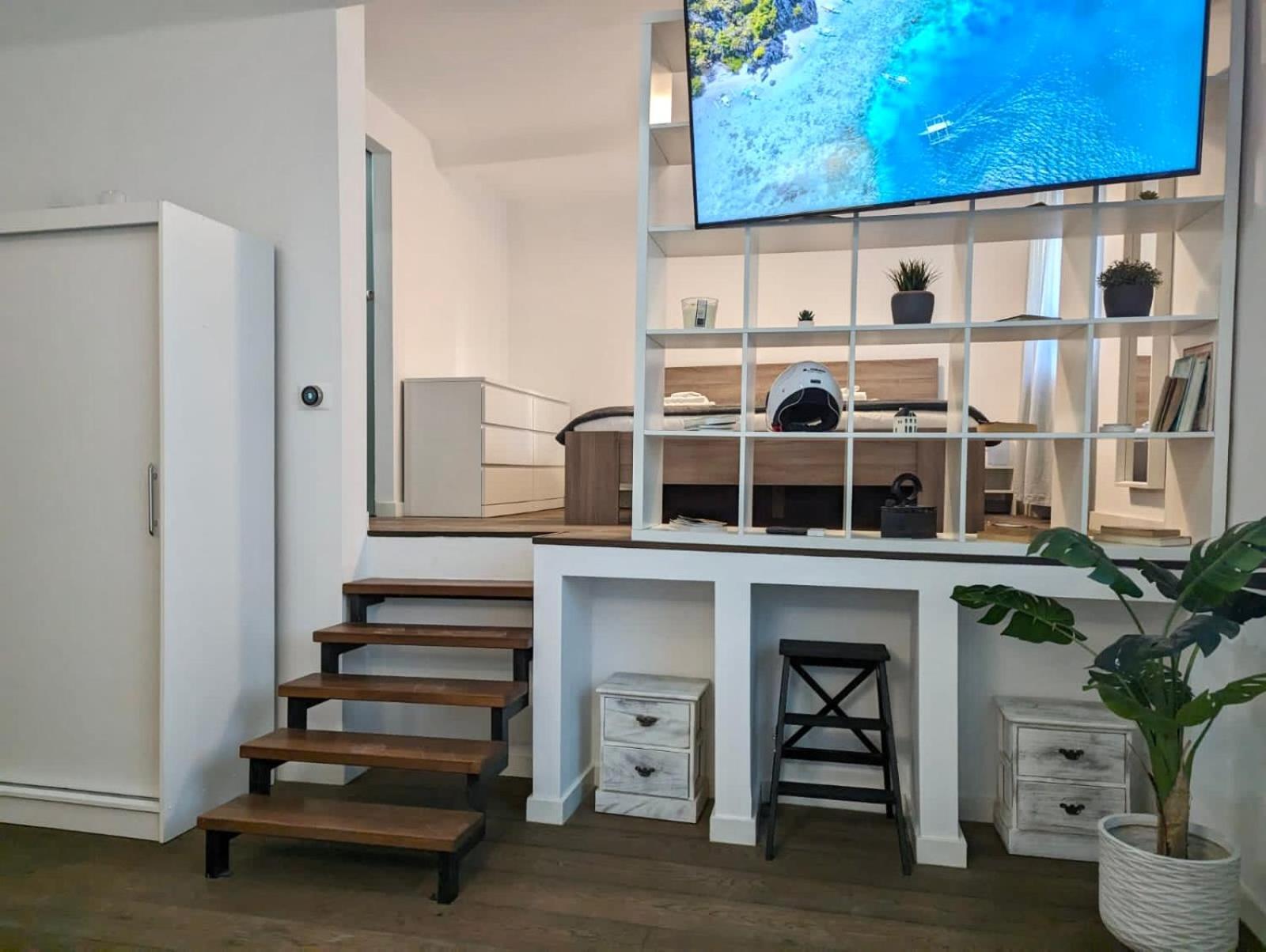Fantabulous Downtown Abode W King Bed, 65" Tv, Washer And Tumble Dryer Zágráb Kültér fotó